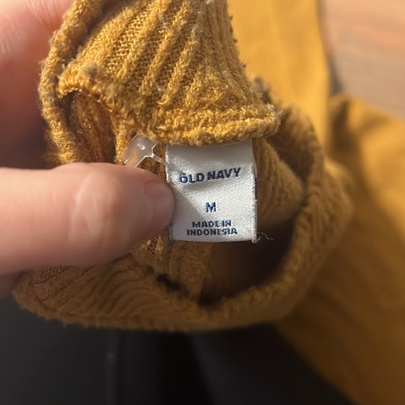 Old Navy, orange long sleeve dress - Picture 2 of 3